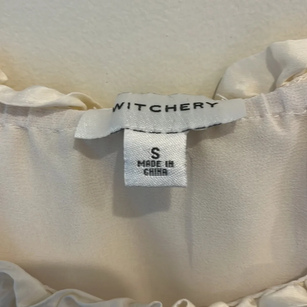 LAST CHANCE:   100% silk Witchery cami top - Picture 2 of 3